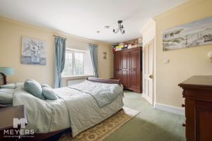 Photo 33- click for photo gallery